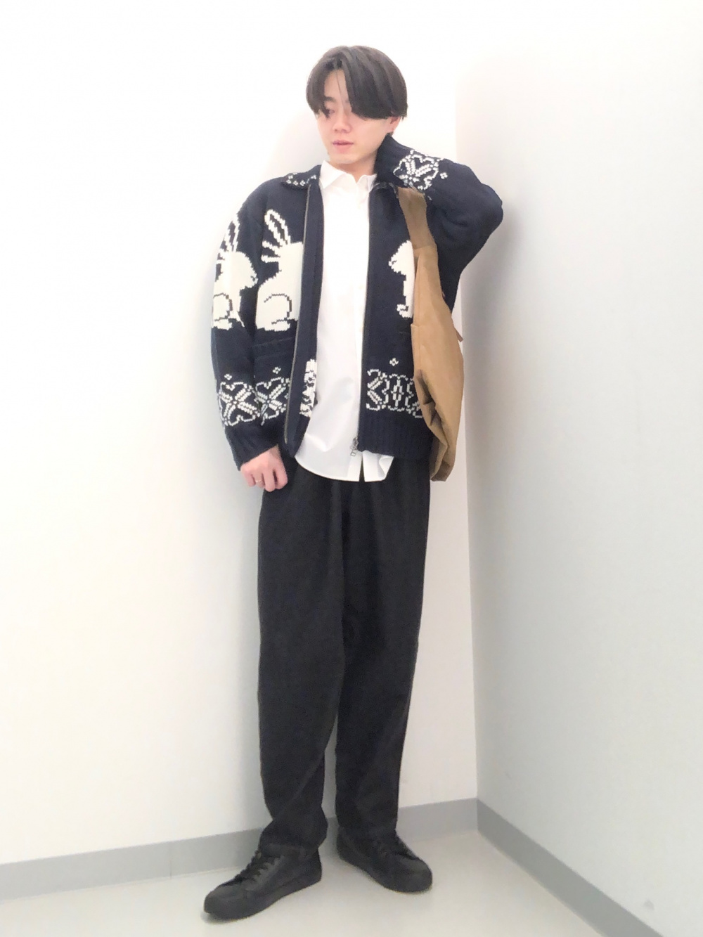 フルジップニットジャケット by rokh、イージーケアブロードシャツ」の