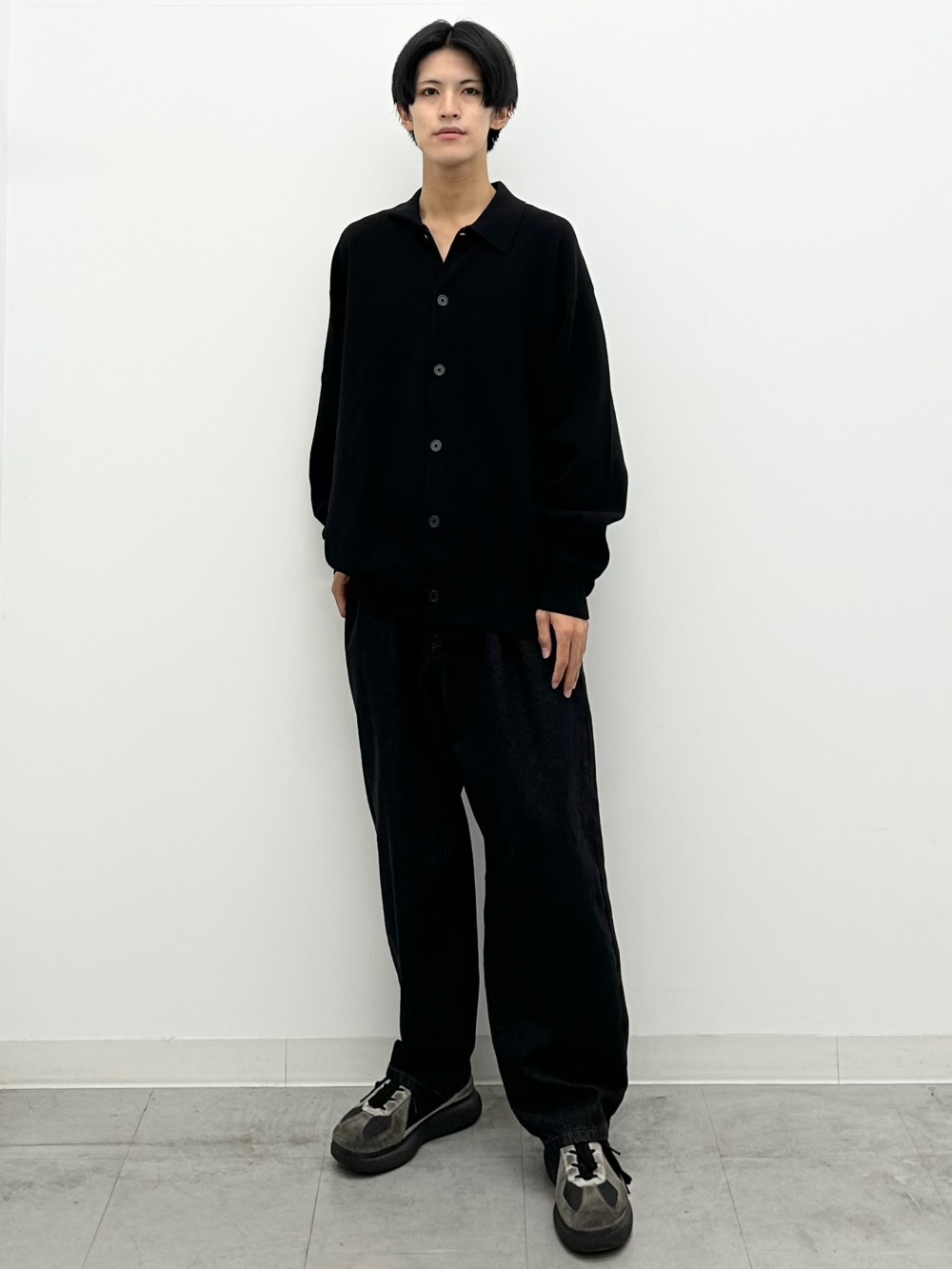 フルジップニットジャケット by rokh、イージーケアブロードシャツ」の