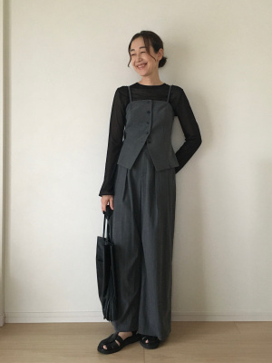 GU公式 | フロントボタンビスチェ