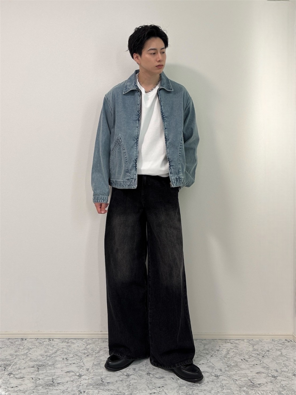 デニムジップアップジャケット」の着用コーディネート| ジーユー