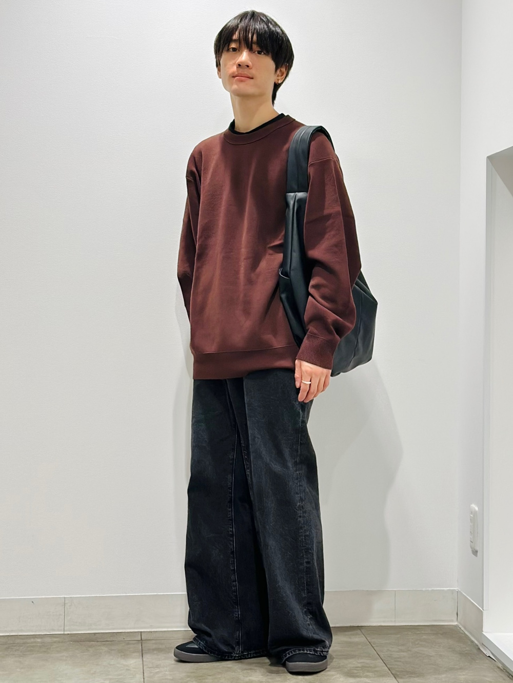 ハーフジップスウェT(5分袖)Q、コットンクルーネックT」の着用