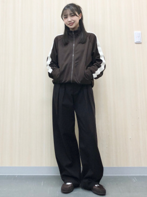 GU公式 | チノバレルレッグタックパンツ