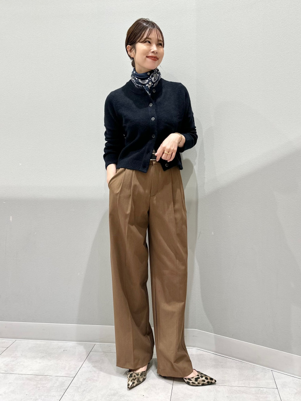 タックワイドパンツ(丈標準70.0～74.0cm)（レディース）の着用