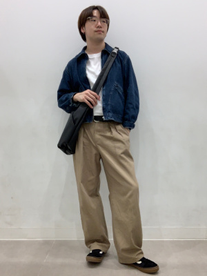 GU公式 | コットンカラークルーネックT