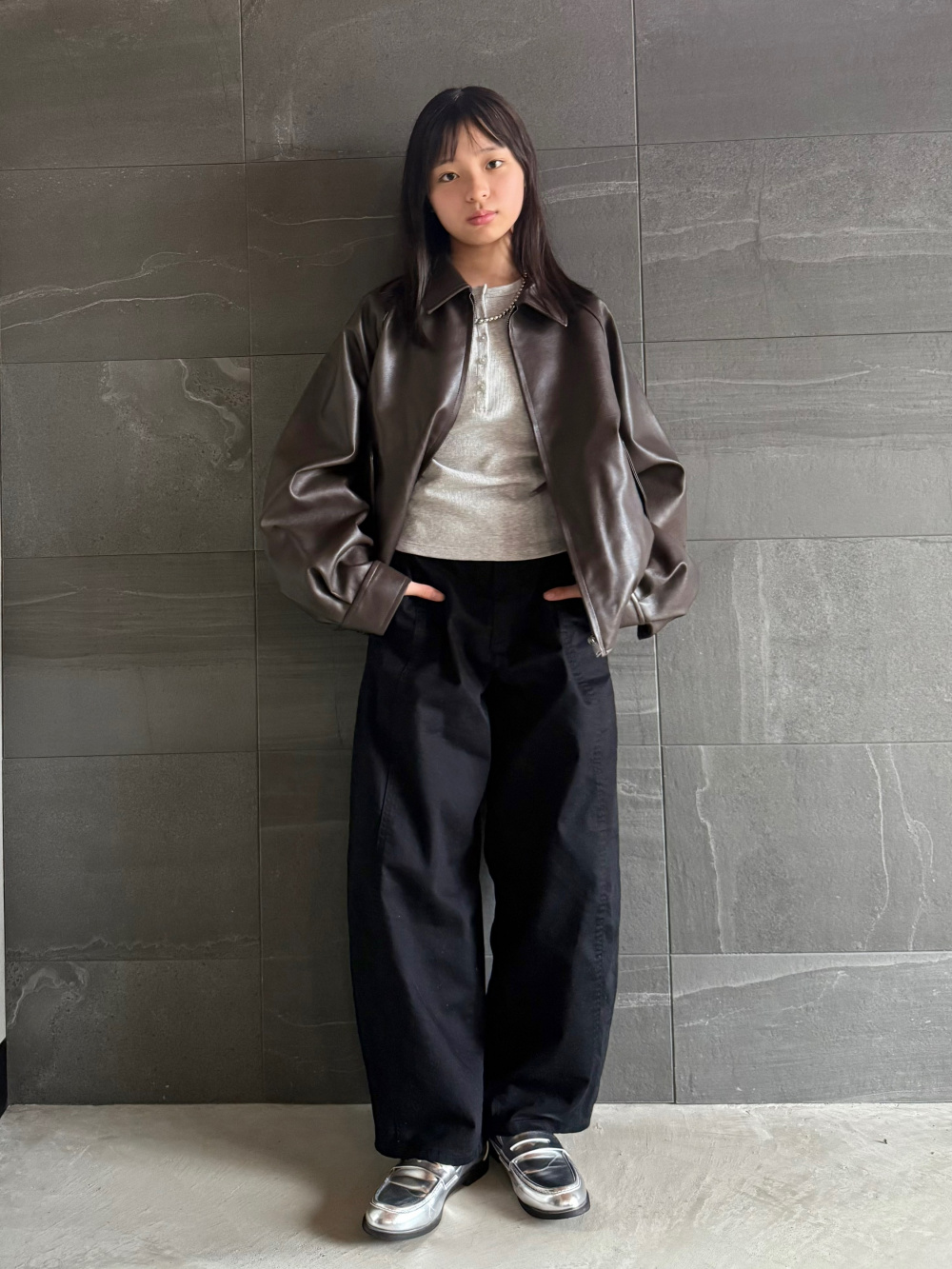 フェイクレザーハリントンジャケット」の着用コーディネート| ジーユー