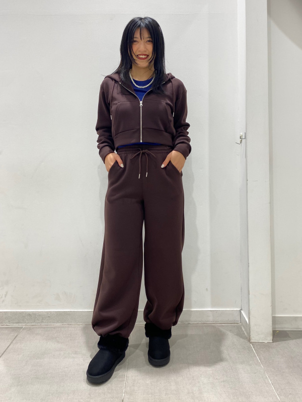 パフスウェットバギーパンツ+EC(丈短め63.0cm)（レディース）の着用