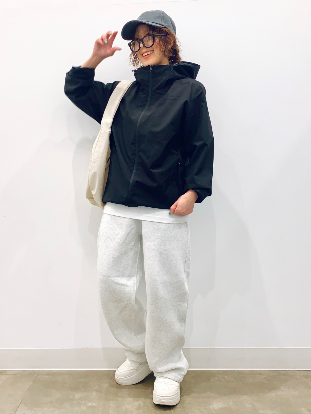 ブロードシャツ UNDERCOVER、ワイドテーパードパンツ UNDERCOVER」の