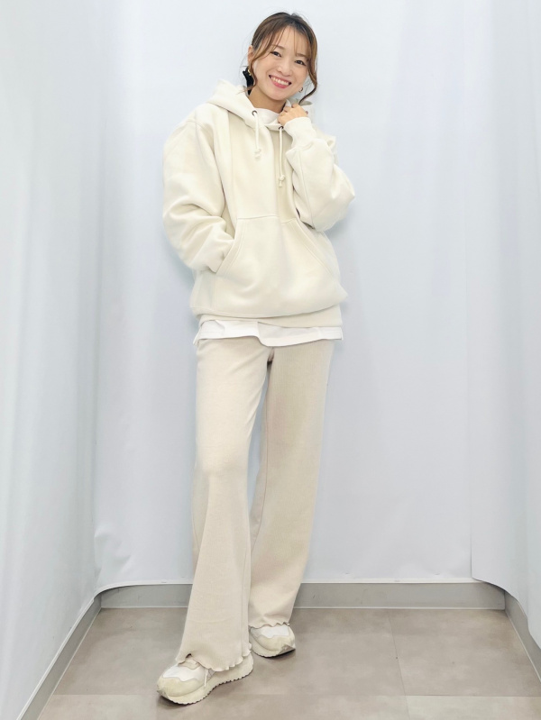 その他 gu- ブラッシュドリブイージーパンツ（レディース）の着用コーディネート