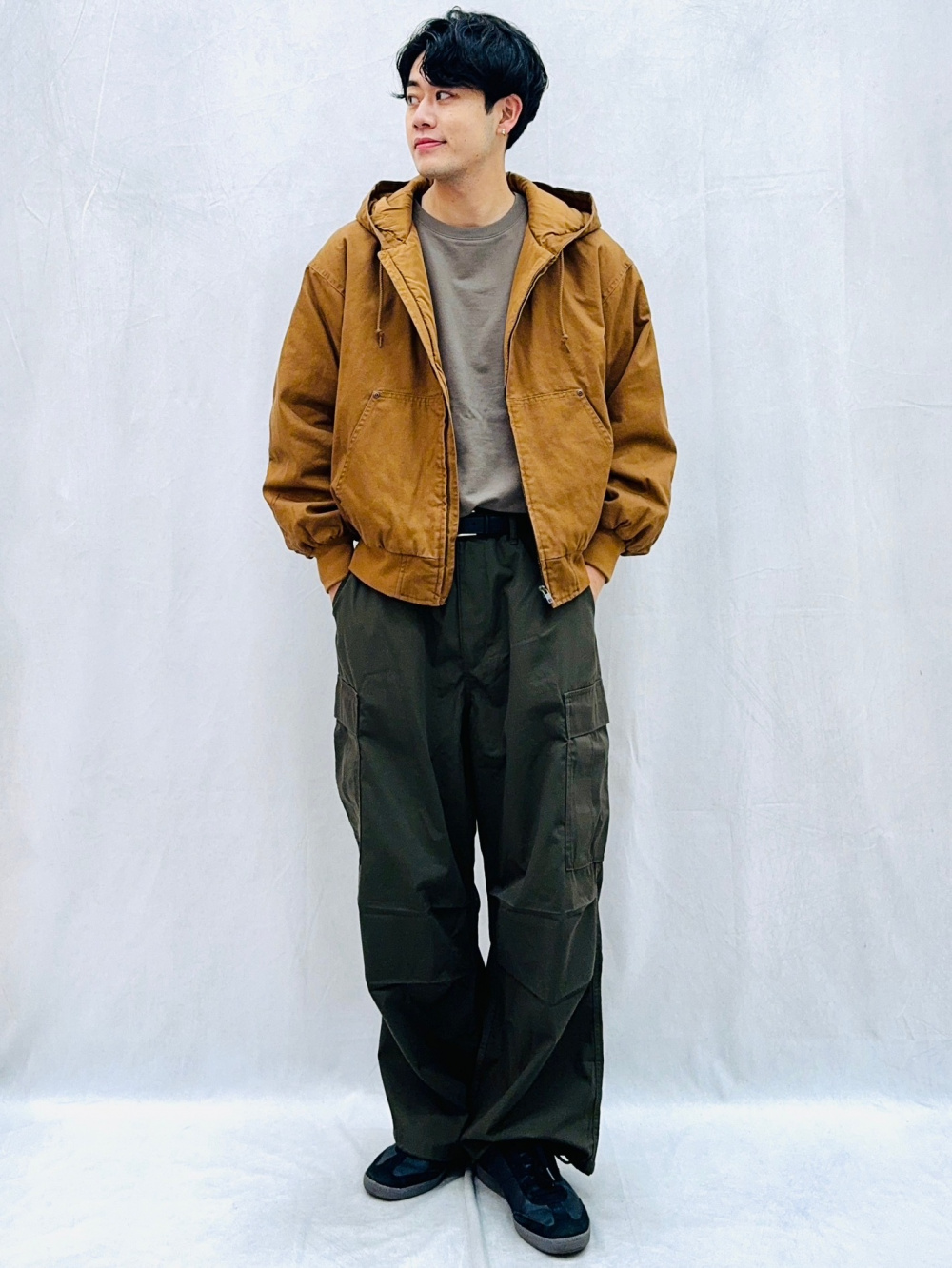 グラフィックT by rokh +X、フルジップニットジャケット by rokh」の