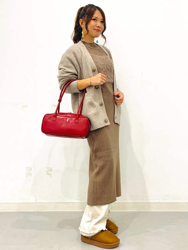 ブラッシュドリブイージーパンツ（レディース）の着用コーディネート