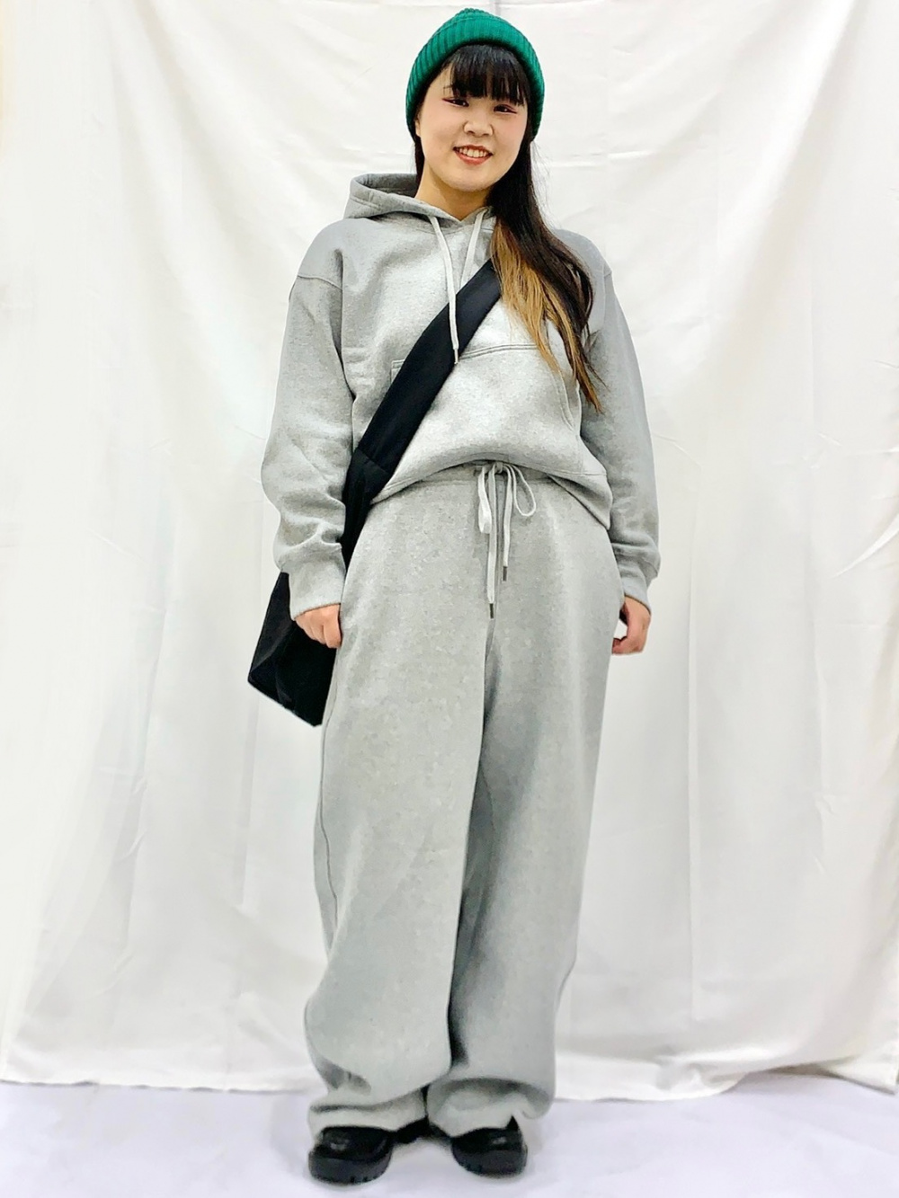 ヘビーウェイトスウェットバレルレッグパンツ(丈標準68.5～72.5cm
