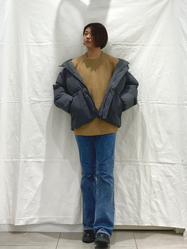 スリムフレアジーンズ+EC(丈長め84.0cm)（レディース）の着用