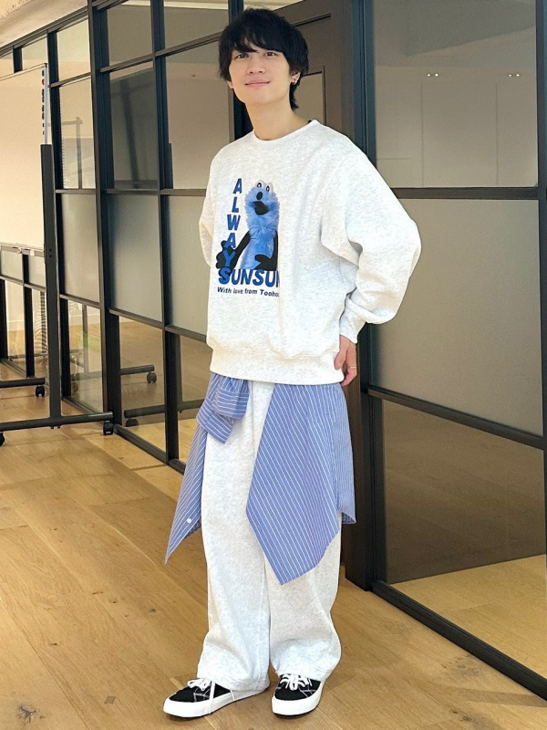 ヘビーウェイトスウェットプルオーバー パペットスンスン」の着用