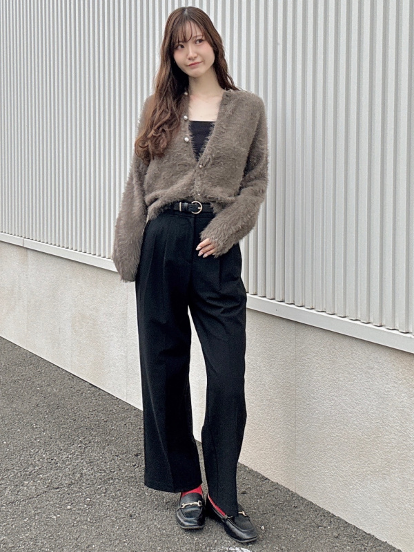 Shiny Crew Neck Cardigan/Z」的穿搭靈感｜GU