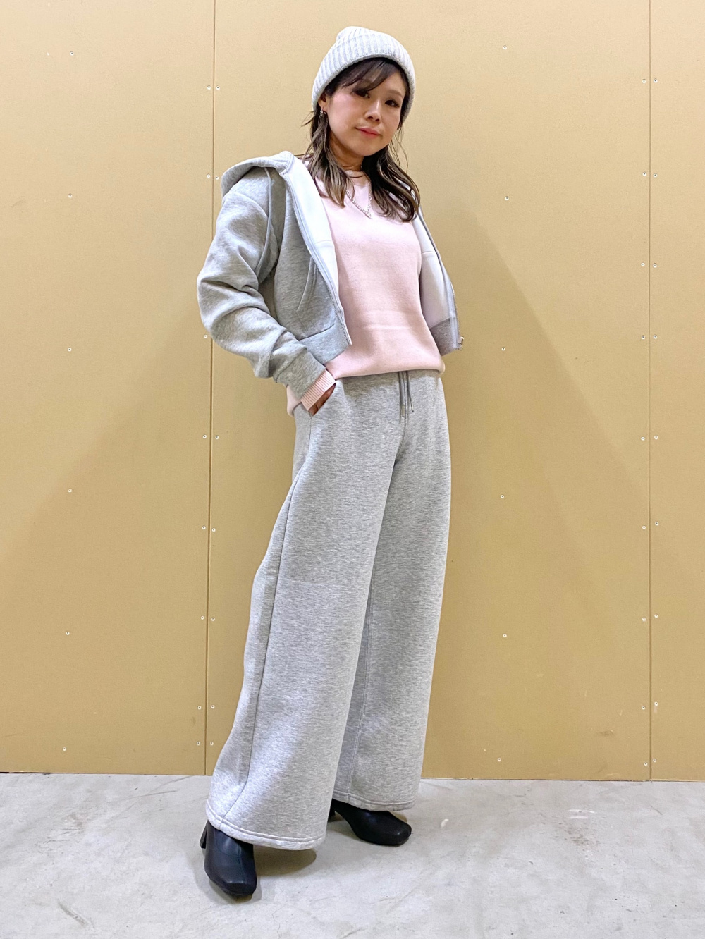 Ribbed Beanie、Puff Sweat Full-Zip Hoodie」| GU的穿搭理念