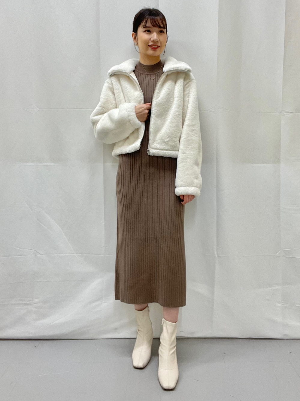 ソフトリブクルーネックT(長袖)、キルティングブルゾン by rokh」の