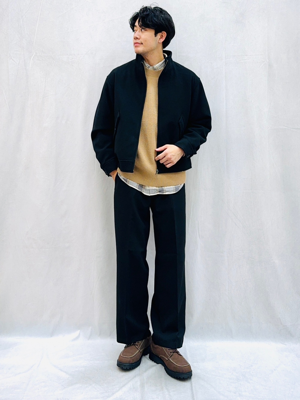 アゼクルーネックセーター、ウォームパデッドフライトジャケット」の