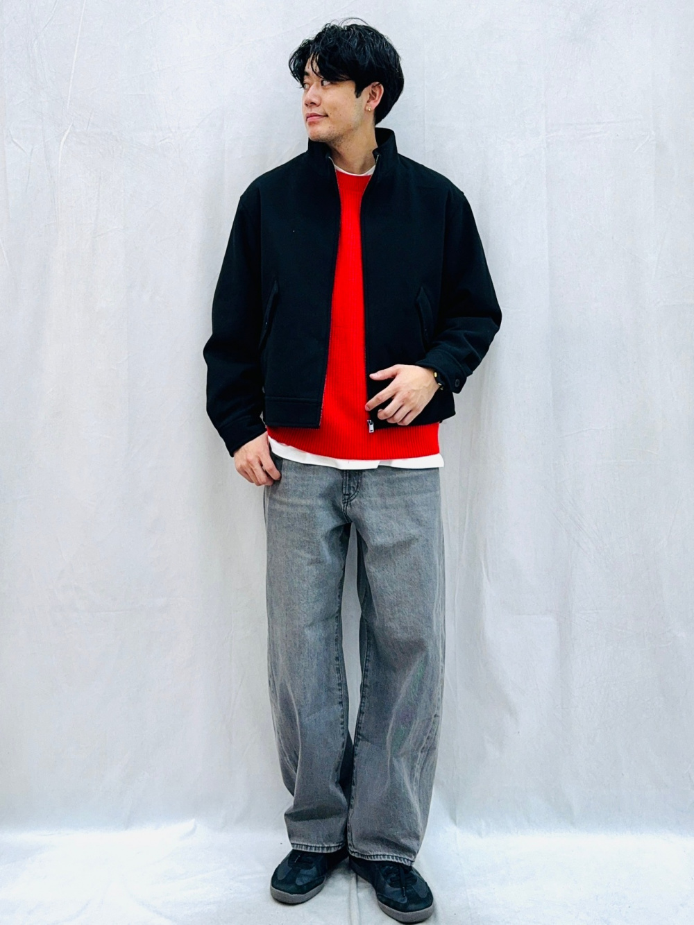 Comfy Insole Canvas Sneakers、Soft Nylon Cocoon Shoulder Bag」| GU