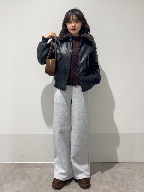 Women's 「ウォームパデッドフライトジャケット」styling ideas | GU US