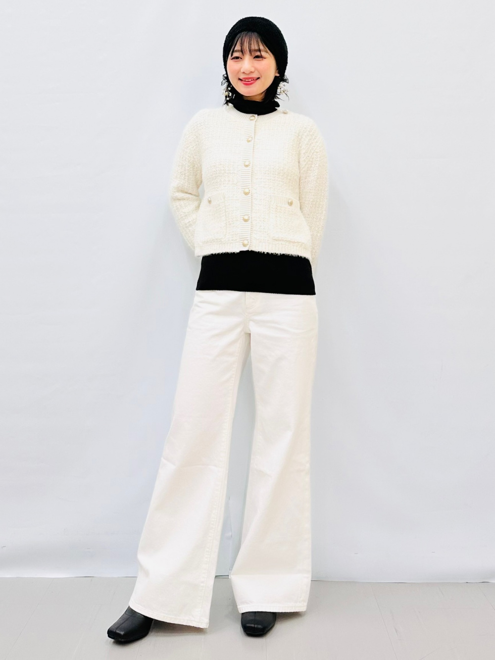 Ribbed Knitted Sock Boots、Ribbed Knitted Striped Button Sleeve