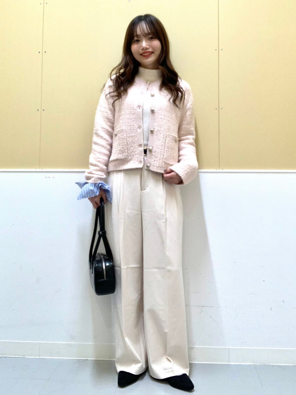 シャイニークルーネックカーディガンZ、ソフトシアークルーネックT