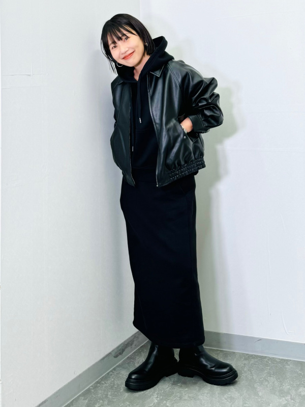 フェイクレザーハリントンジャケット（レディース）の着用