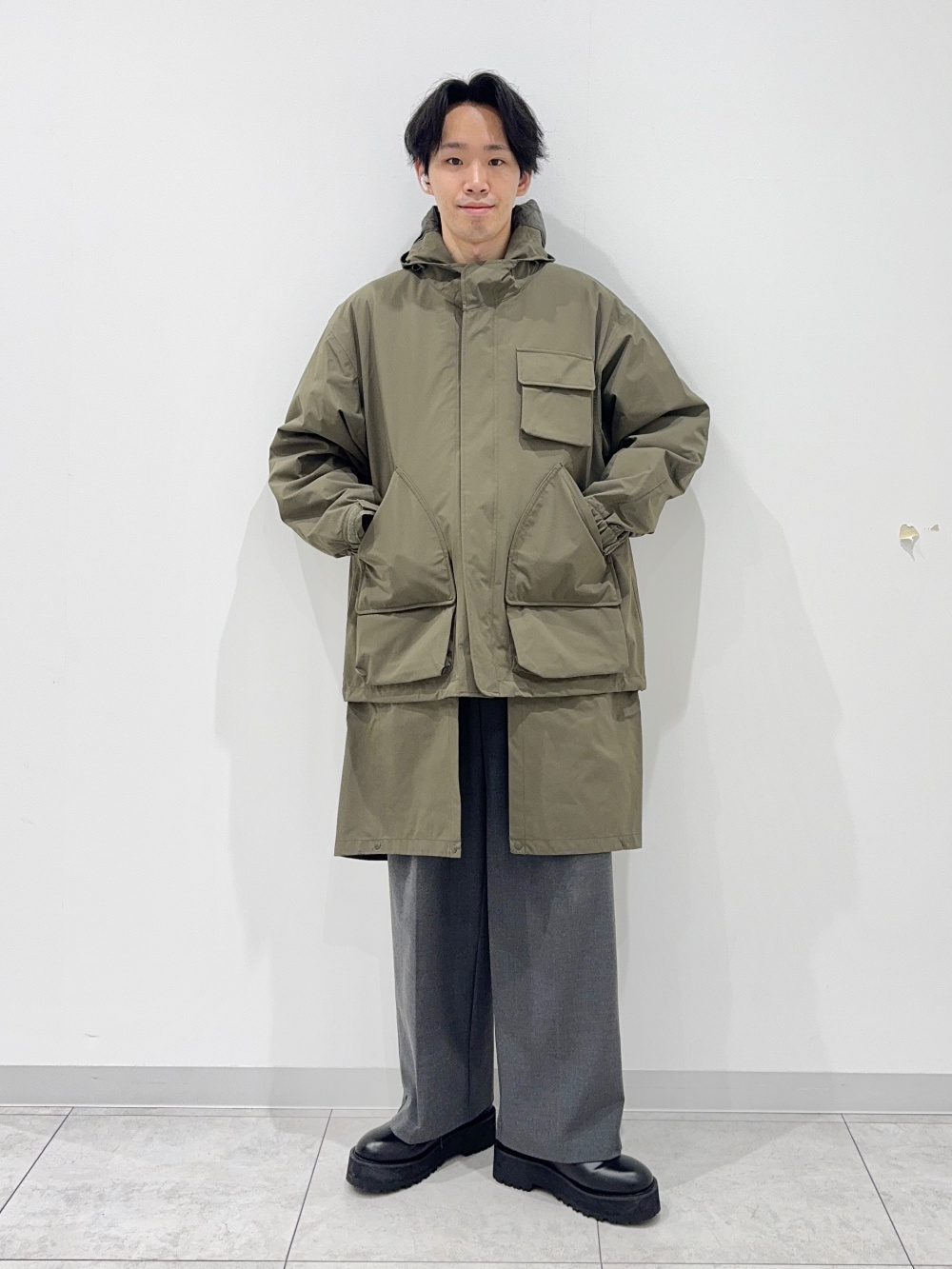 パデッドシェルパーカ ENGINEERED GARMENTS、タックワイドパンツ(丈