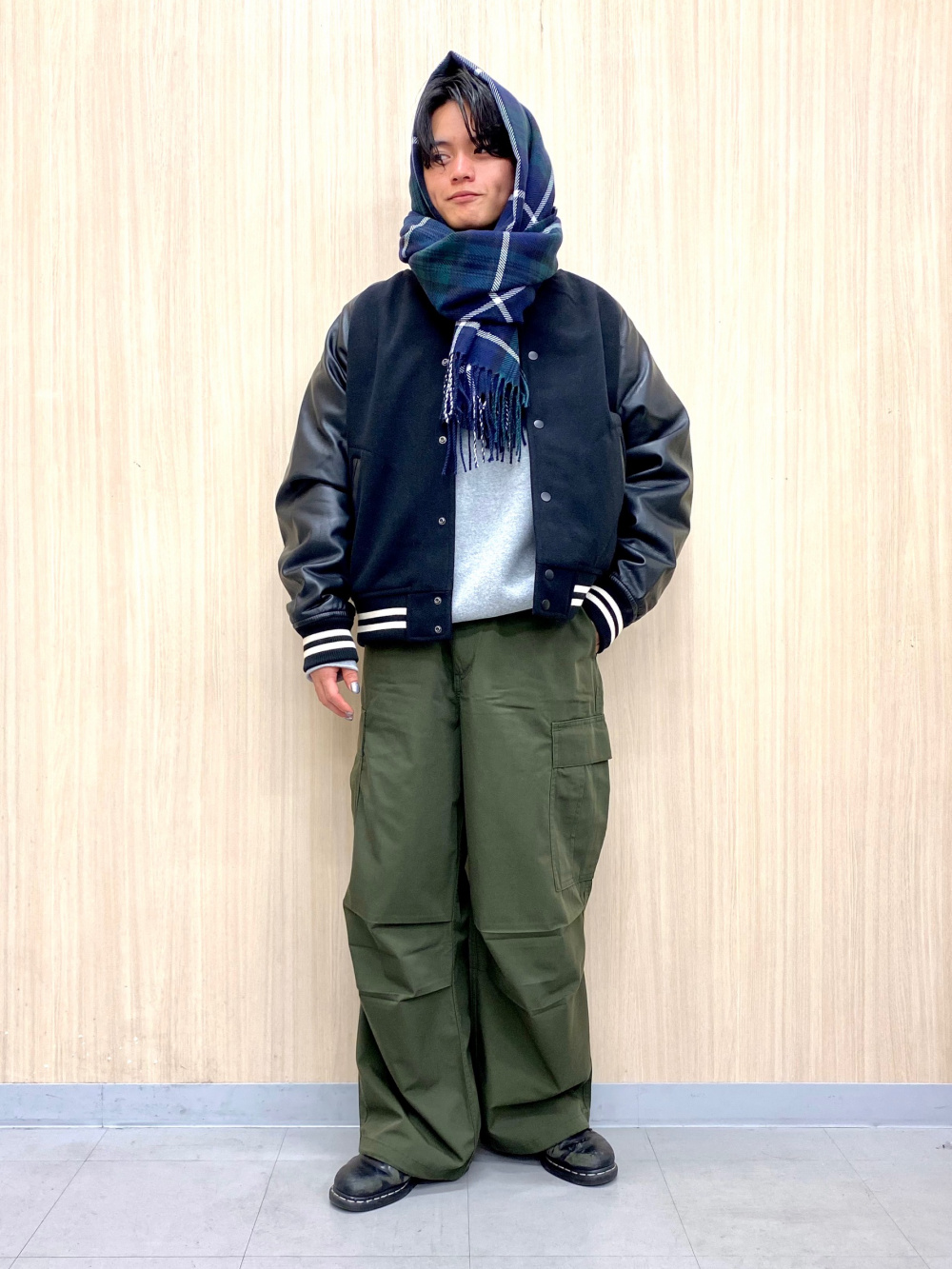 グラフィックT by rokh +X、フルジップニットジャケット by rokh」の