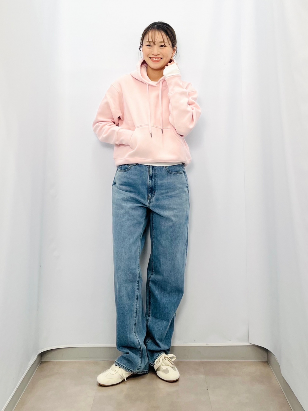 家中整理　1651 High Rise Straight Jeans」| GU的穿搭理念