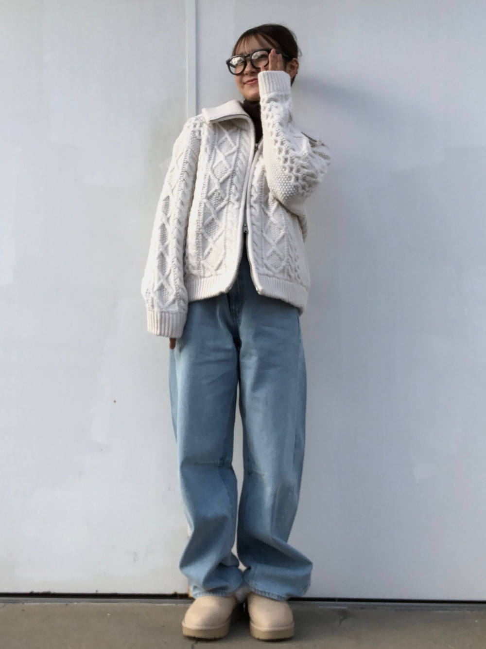 Warm Ribbed Turtleneck T-shirt/L、Faux Mouton Slippers」| GU的穿搭理念
