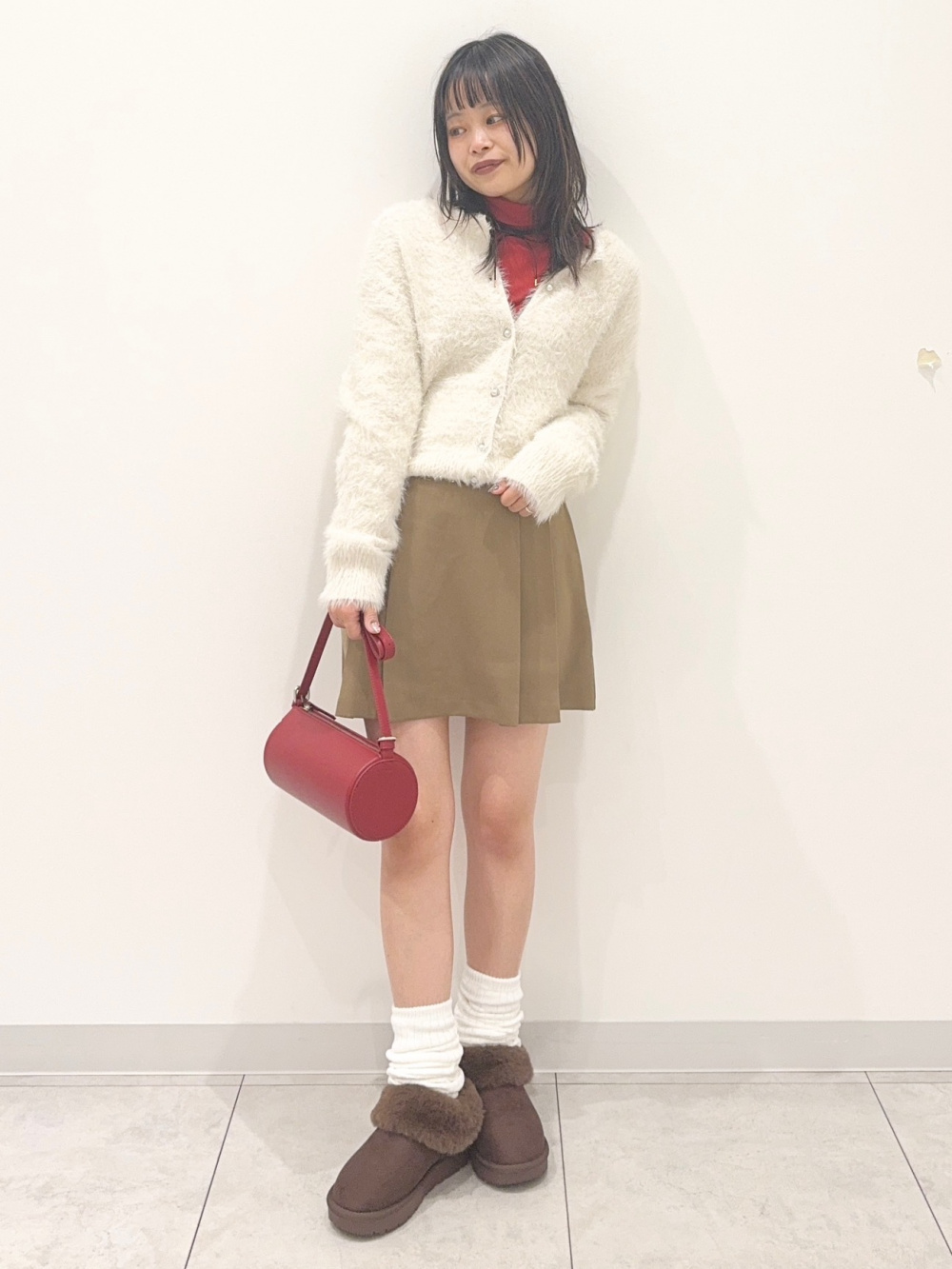 Feather Yarn Knitted Cap、Shiny Crew Neck Cardigan/Z」| GU的穿搭理念