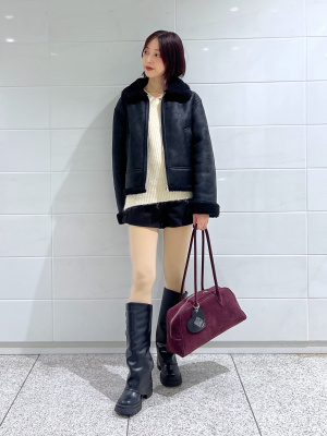 GU公式 | ムートンタッチフライトジャケット