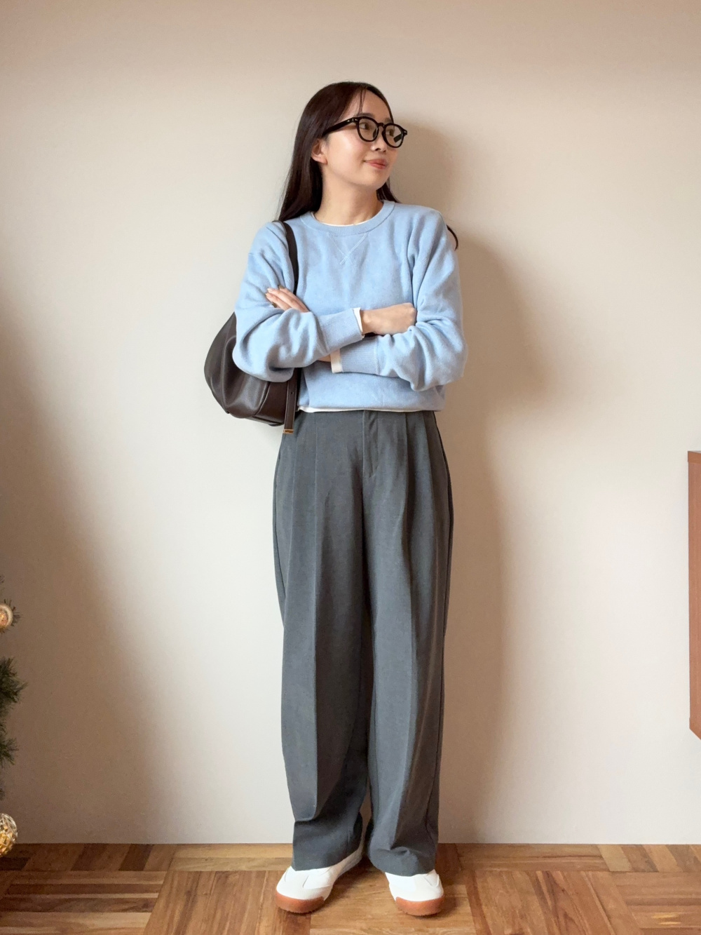 シャイニークルーネックカーディガンZ、タックワイドパンツ(丈標準70.0