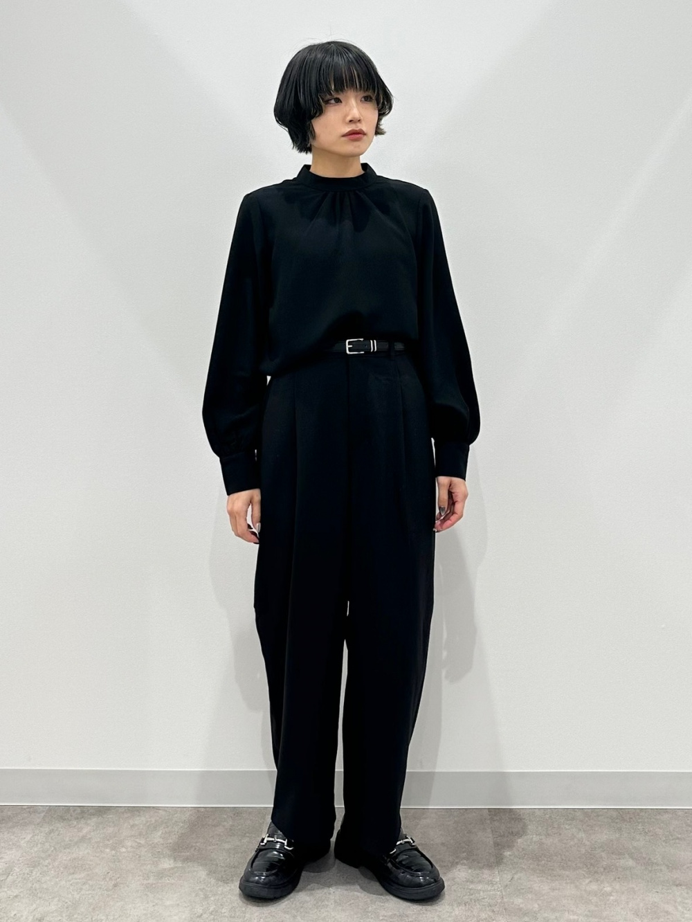 スタンドカラーブラウスZ、ワイドテーパードアンクルパンツZ