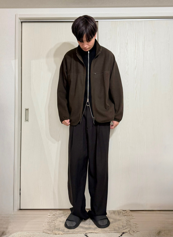 ドライバーズニット(長袖)、タックワイドパンツ(ストライプ) beautiful