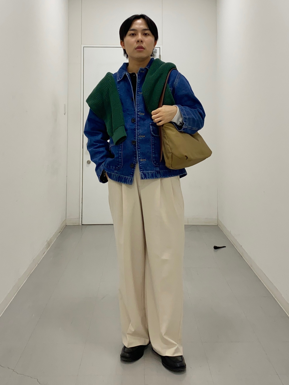 Track Pants、Dolman Sleeve Striped Shirt」| GU的穿搭理念