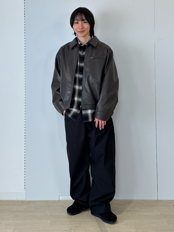 An outfit using Ombre Checked Shirt and Super Wide Jeans｜GU US