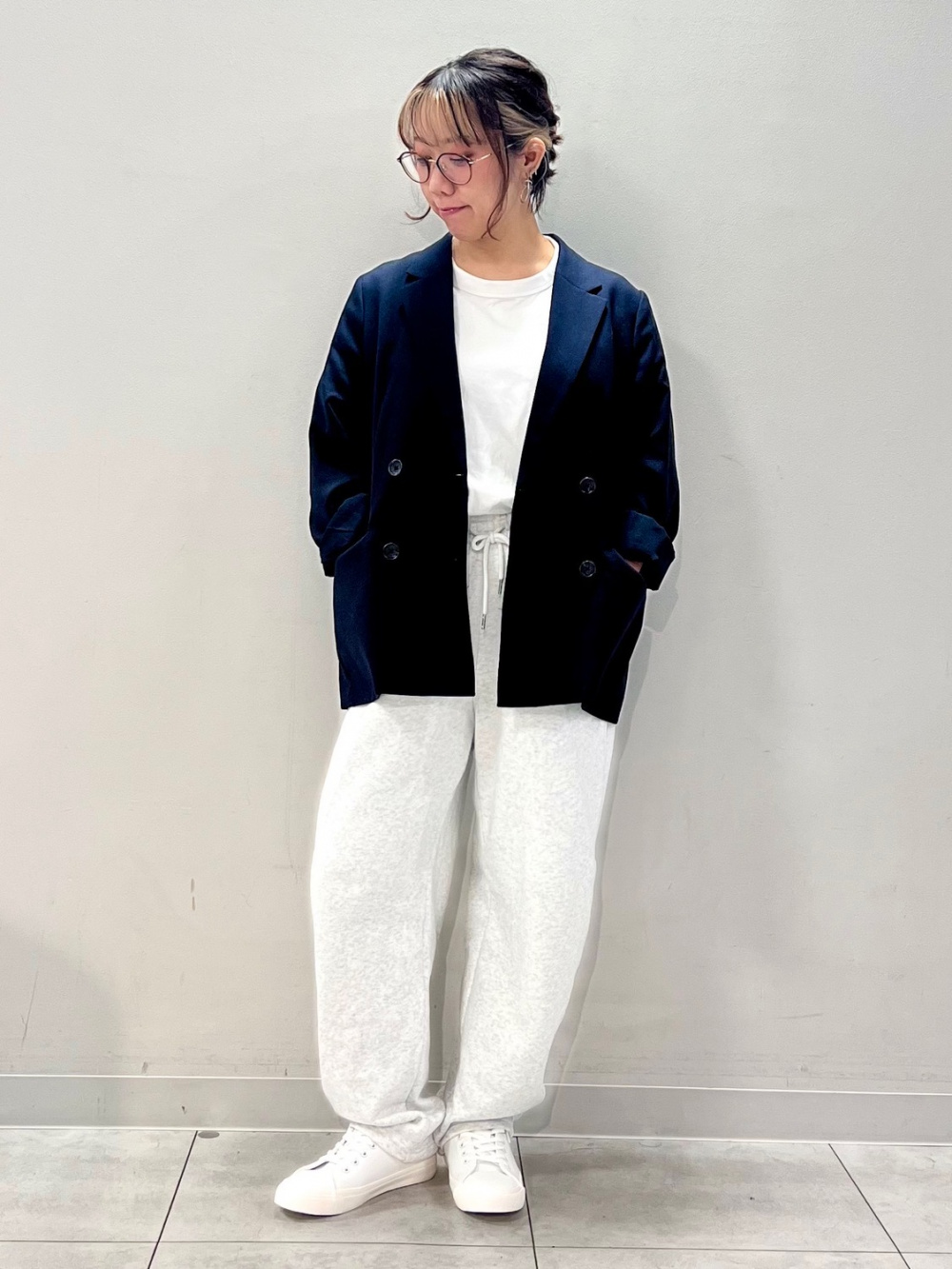 コットンクルーネックT、ダブルブレストジャケットZ(セットアップ可能