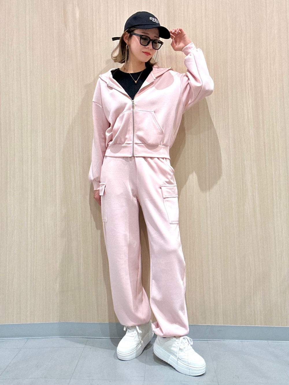 GIRLSパフスウェットフルジップパーカJR、リブクロップドT(長袖)」の