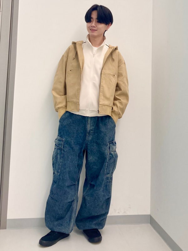 デニムスーパーワイドカーゴパンツ（メンズ）の着用コーディネート一覧