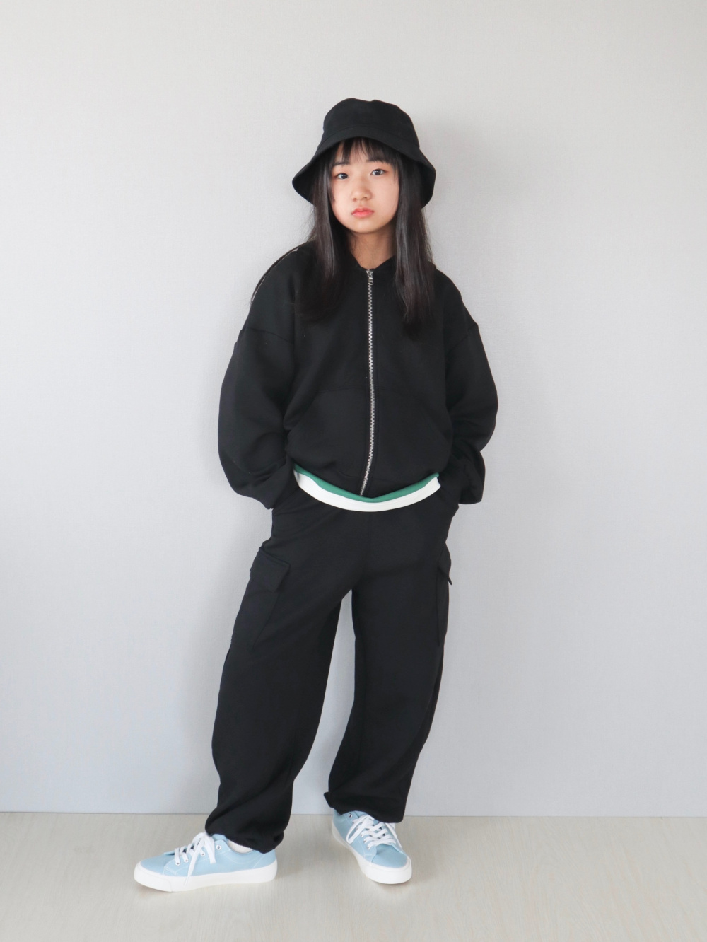 KIDS(男女兼用)ドライストレッチジョガーパンツ、ふかふかキャンバス