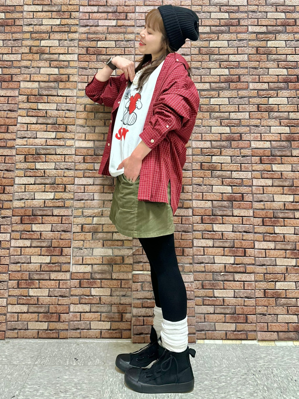 デニムジップアップパーカ UNDERCOVER、Vネックベスト UNDERCOVERの