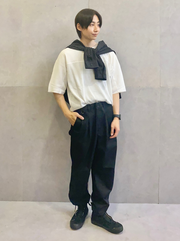 コットンクルーネックT、テーラードジャケット UNDERCOVERの