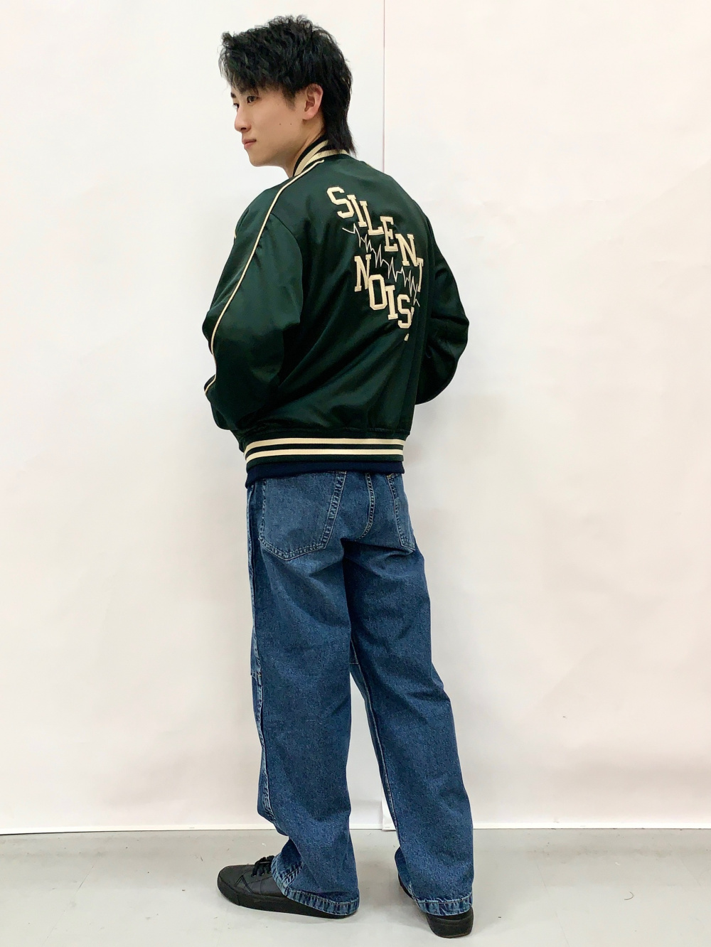 スウェT(5分袖) UNDERCOVER、サテンリブブルゾン UNDERCOVER」の着用