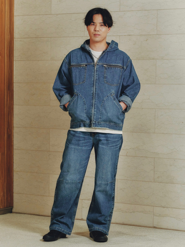 An outfit using Cotton Zip Up Parka and Super Wide Cargo Pants｜GU US