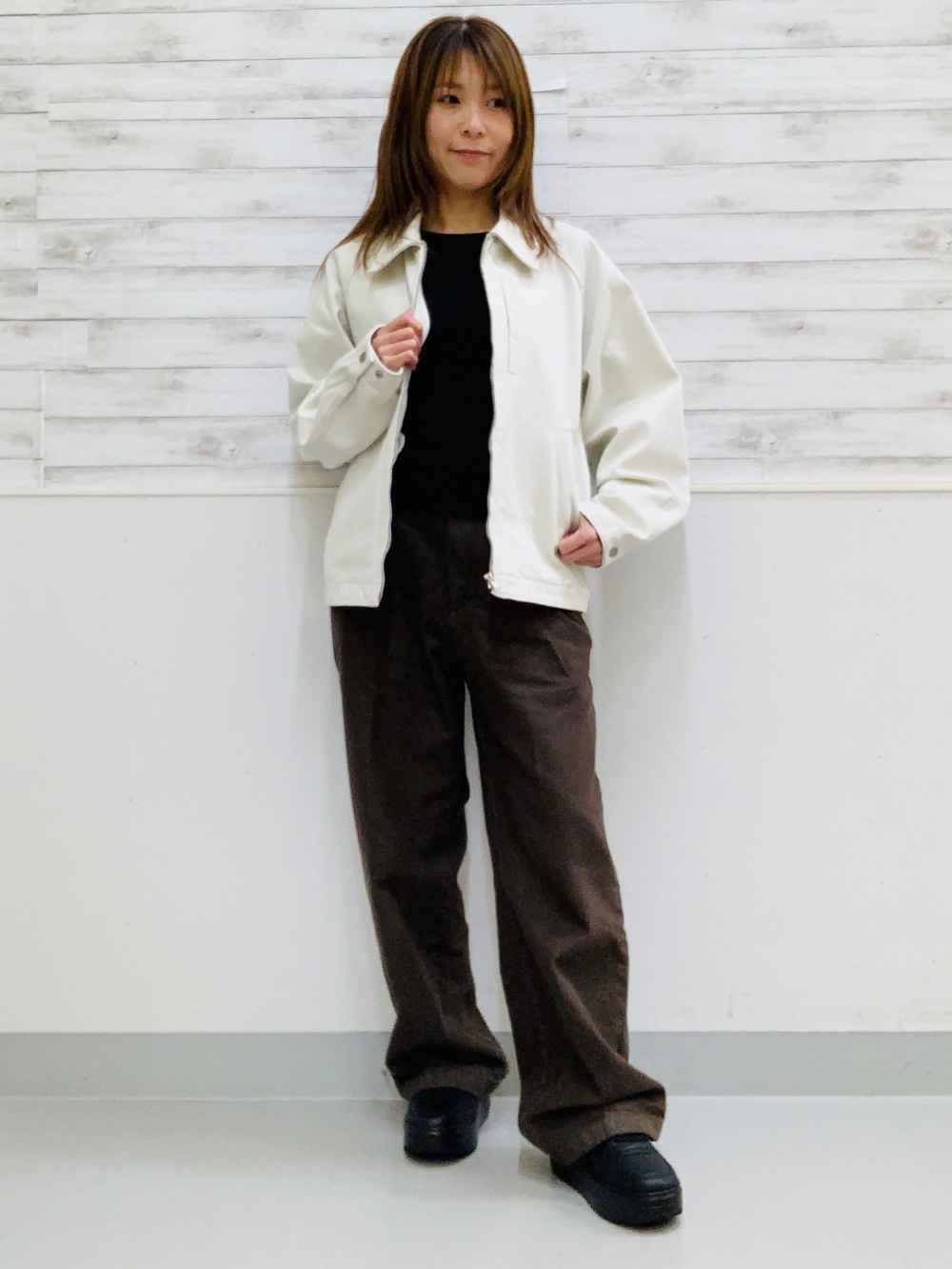 Twill Wide Straight Pants」| GU的穿搭理念