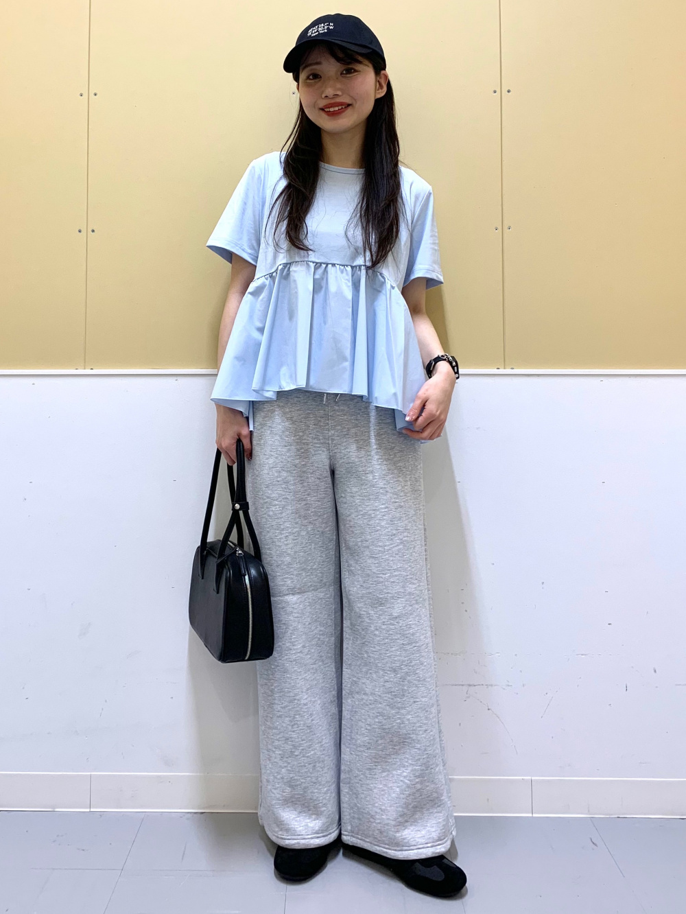 布帛コンビネーションT、ペプラムブルゾン by rokh」の着用