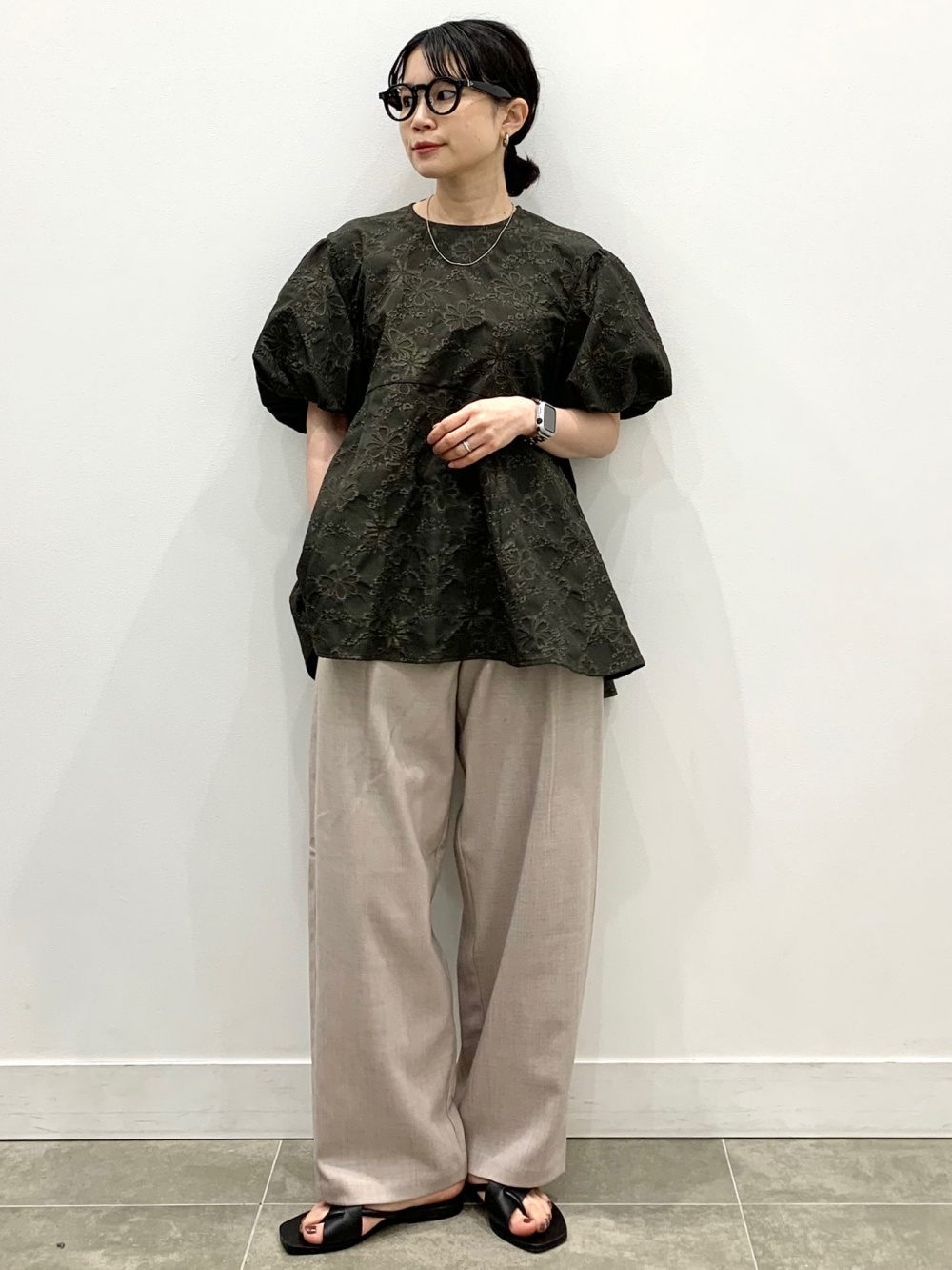 フリルネックチュニック、バルーンスリーブチュニック by rokh」の着用