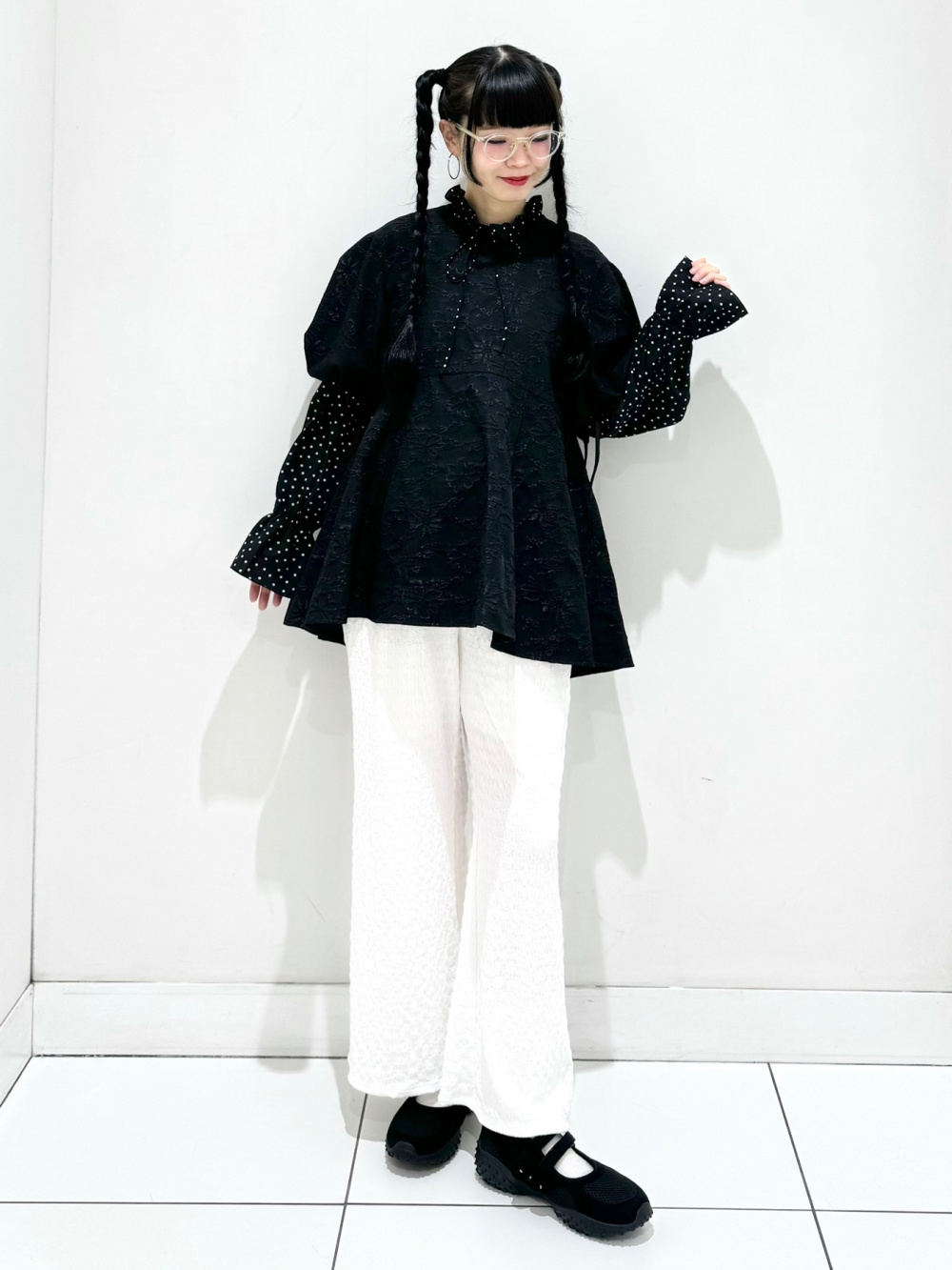 フリルネックチュニック、バルーンスリーブチュニック by rokh」の着用