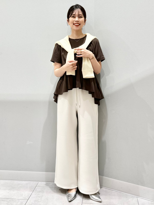 Woven Combination T-Shirt、Super Wide Jeans/PF」的穿搭靈感｜GU